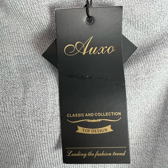 Auxo Collection Top Size Large NWT - Picture 4 of 7